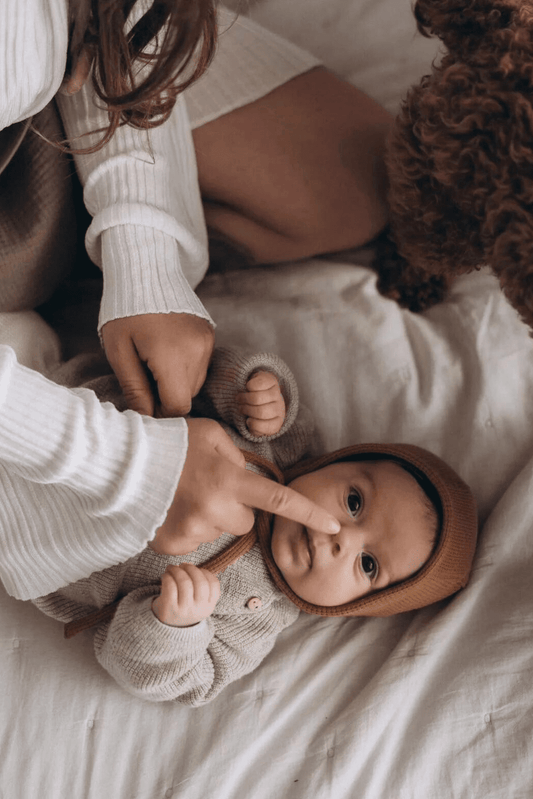 Caramel knitted baby hat (-20%)