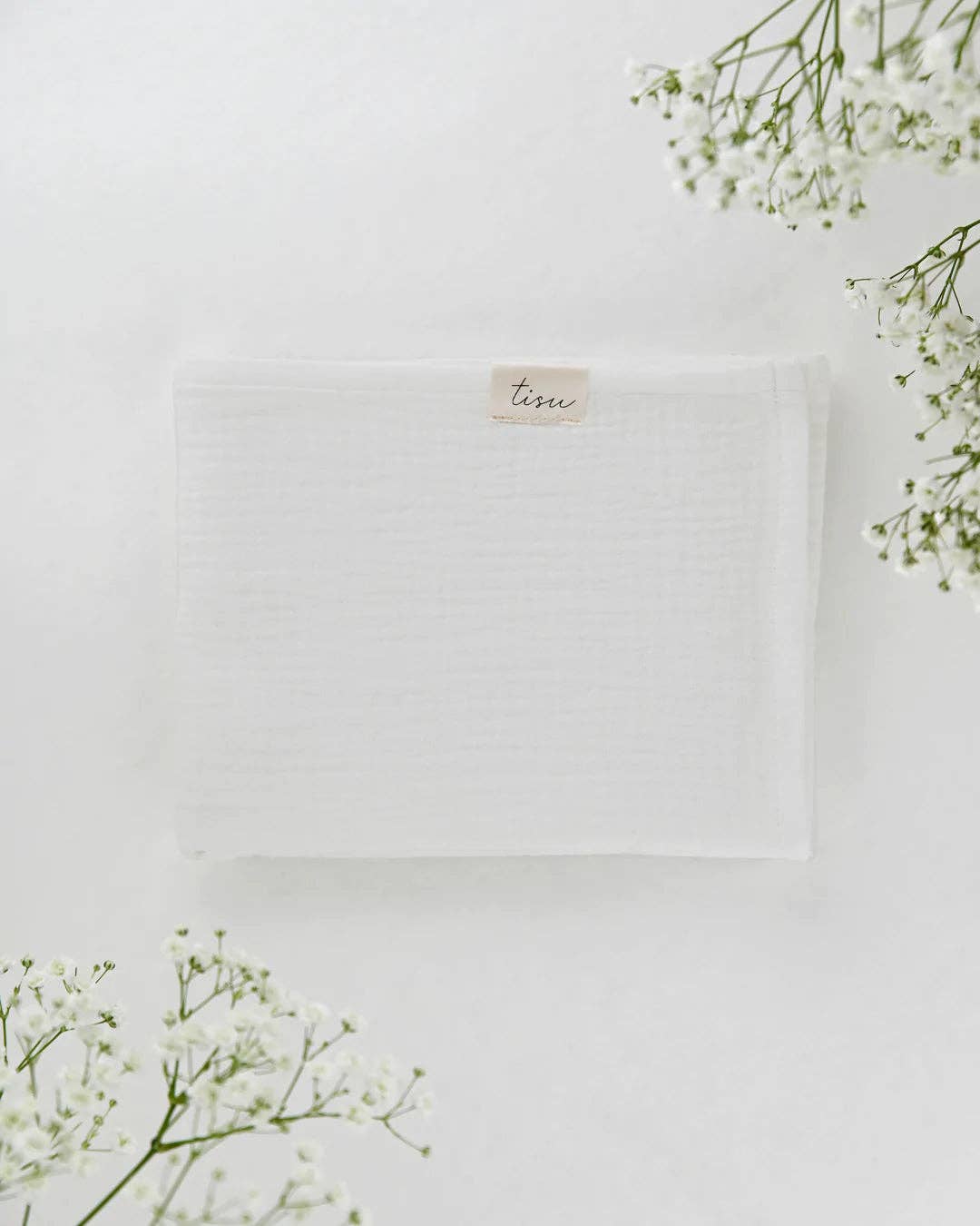 White pearl muslin diaper